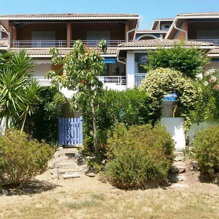 Apartment Le Lavandou, 2 Pieces, 6 Personnes - Fr-1-251-455 *