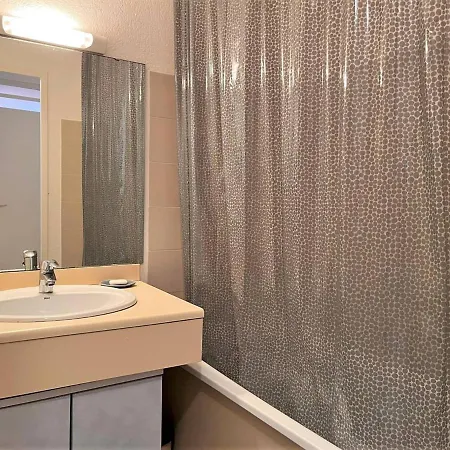 Le Lavandou, 2 Pieces, 6 Personnes - Fr-1-251-455 Apartment *